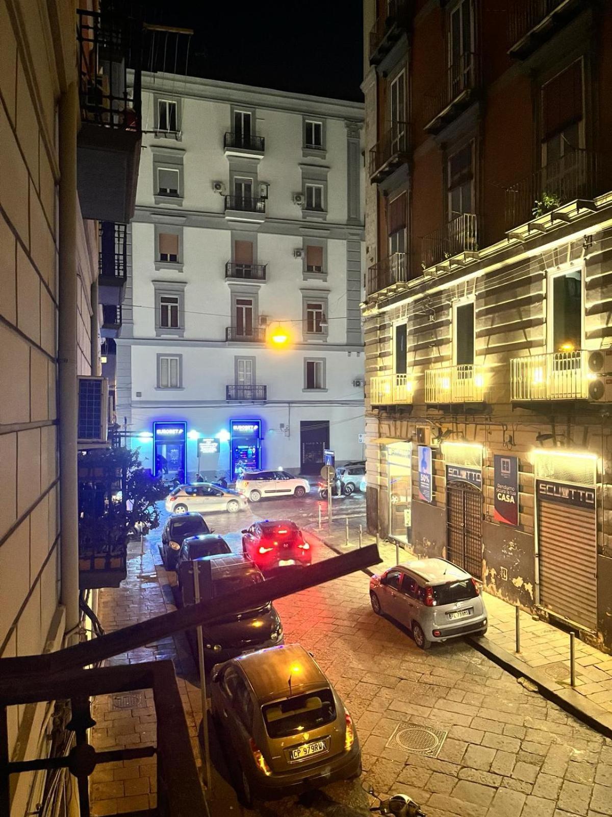 La Casa Della Bella M'Briana Apartment Naples Luaran gambar